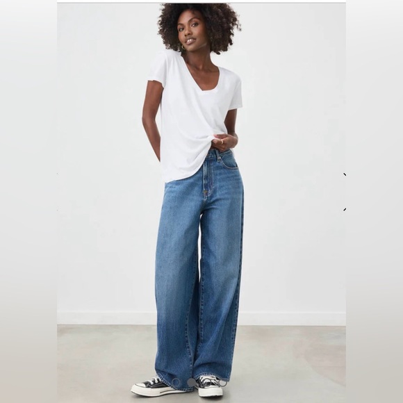 Splendid New Womens Kate V-Neck Tee - Picture 2 of 4